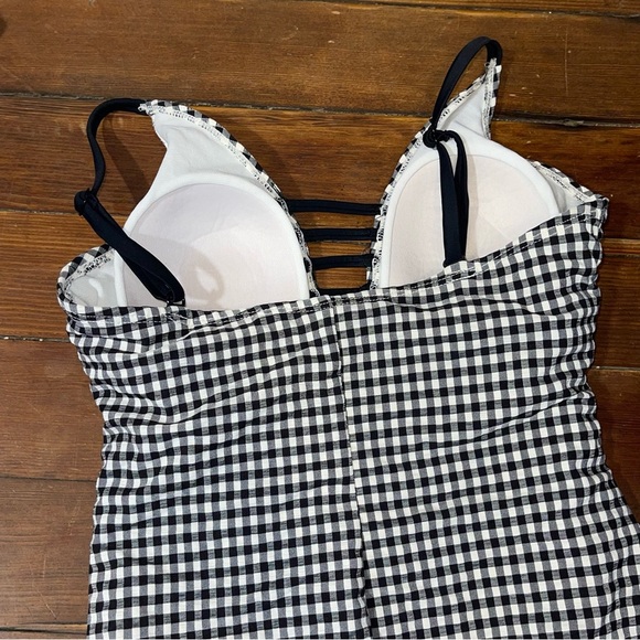 Time and Tru Black and White Checkered Swimsuit - Picture 4 of 6